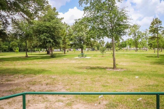 Building Photo - 9411 Spindlewood Dr