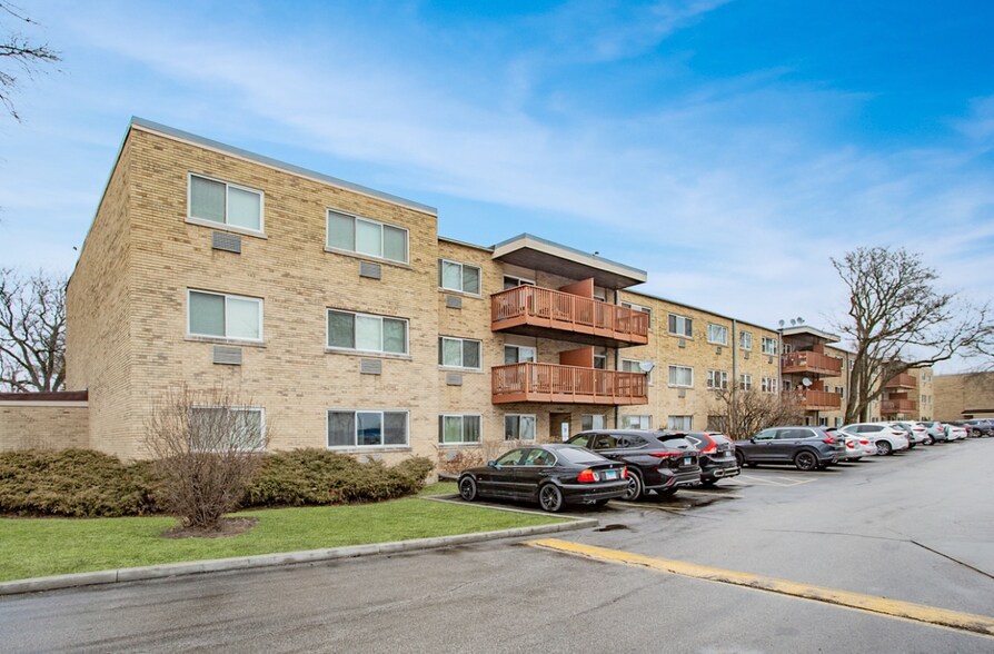Building Photo - 728 Dempster St