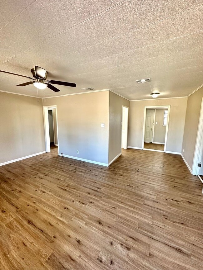 Building Photo - Coming Soon - 3 Bedroom Home Near Bradford...