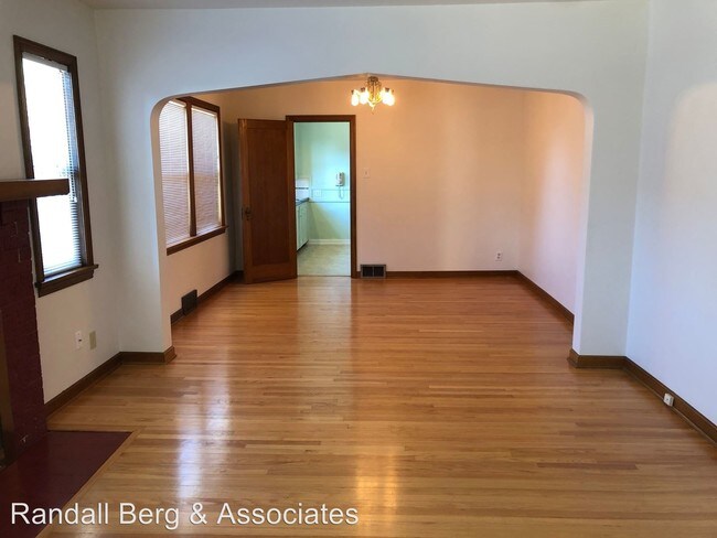 Building Photo - 2 br, 1 bath House - 4847 41st Avenue SW