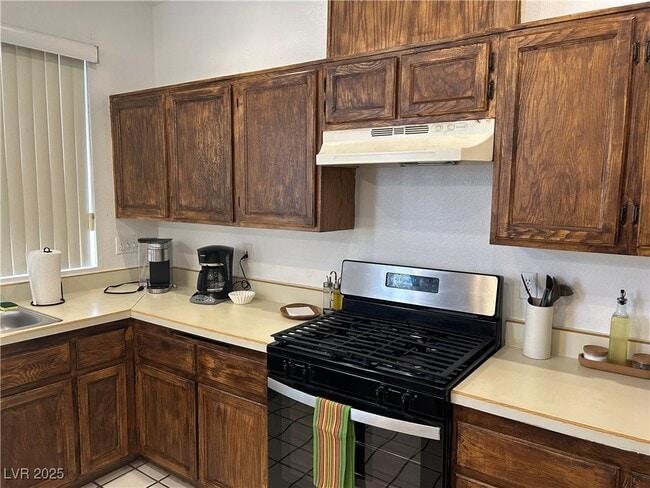 Building Photo - 6672 Golden Pond Cir