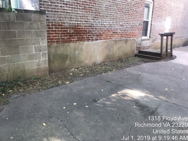 Building Photo - -- APPLICATION PENDING -- 5 BR / 4.5 BA Nice house near VCU! Available June 12th!