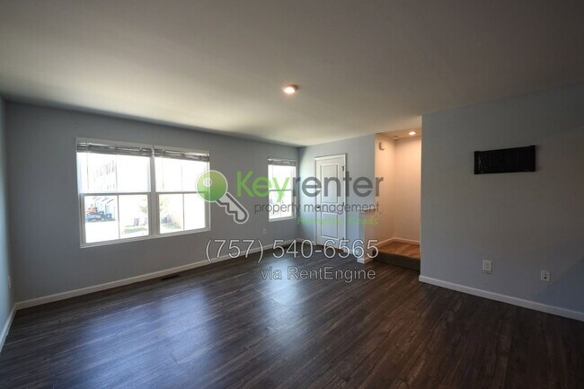 Building Photo - 49 Manilla Cir