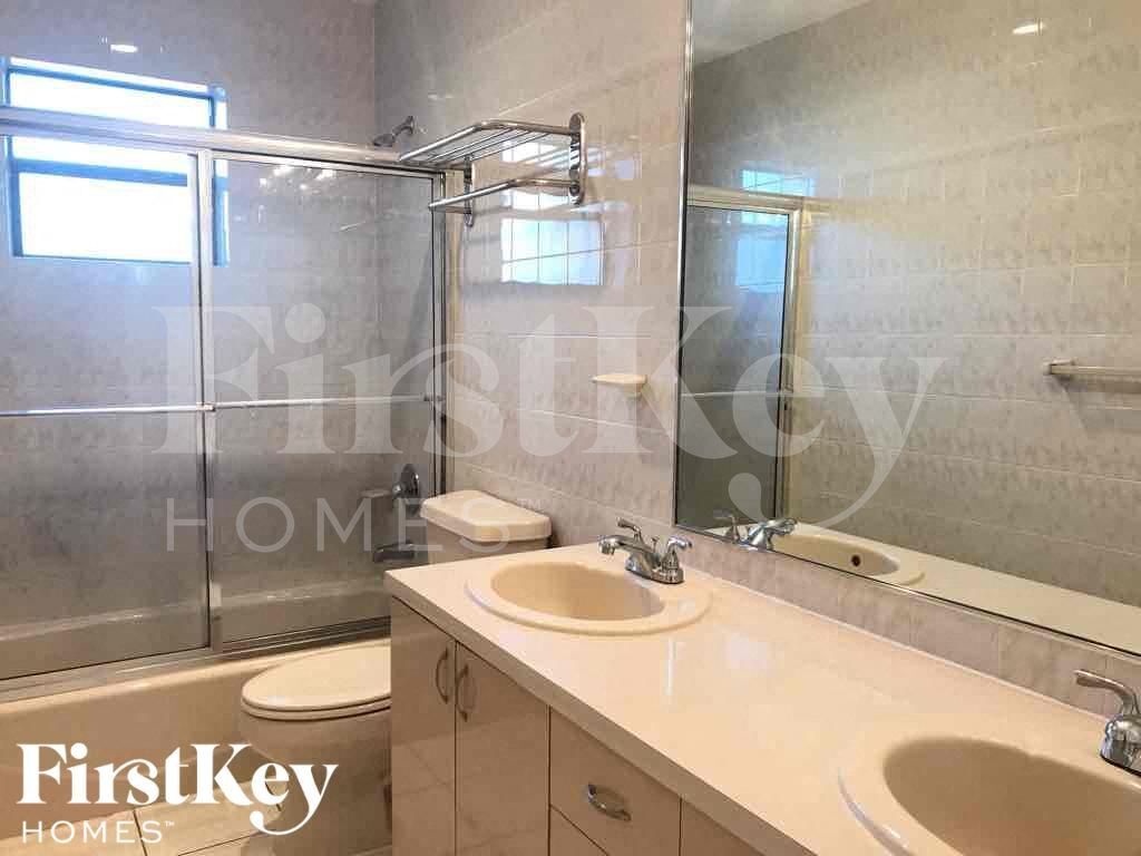 Building Photo - 19740 SW 87th Pl