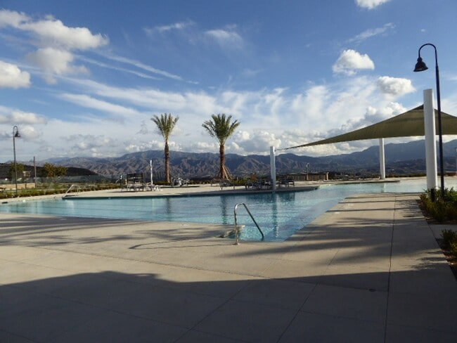 Building Photo - 4-Bedroom Home with Community Amenities & ...