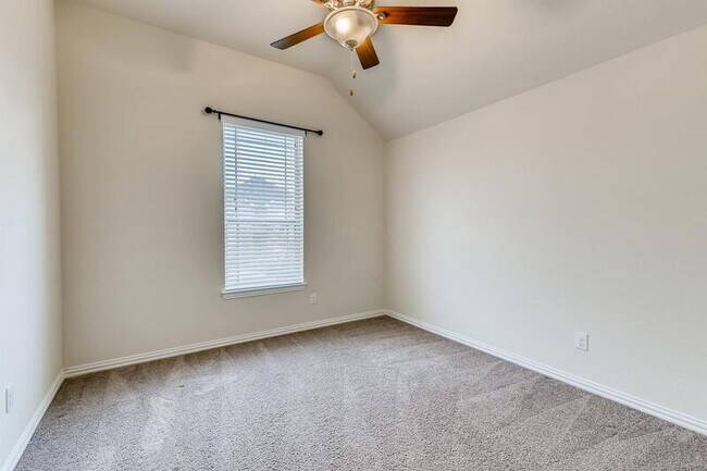Building Photo - 13827 Quiet Fox Ln