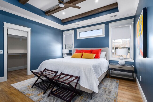 Building Photo - 1112 N St Peter St