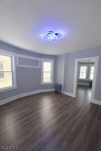 Building Photo - 47 Edgar St