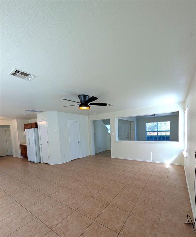 Building Photo - 1209 Amberwood Loop