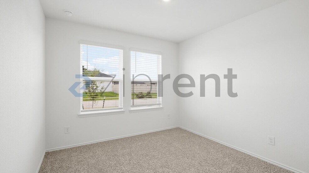 Building Photo - Unit