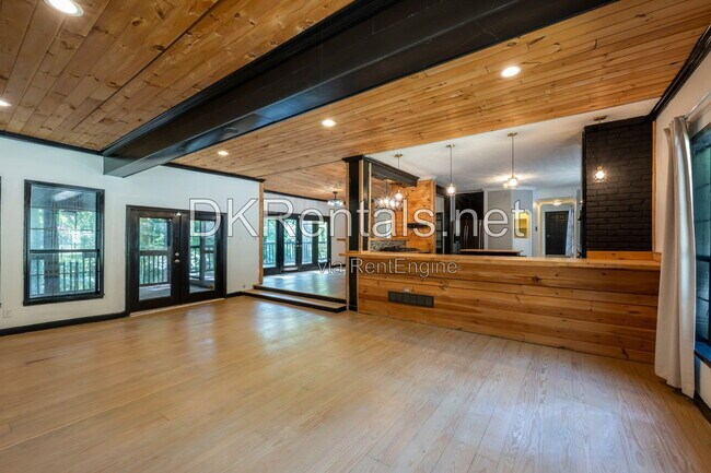 Building Photo - 2133 Cooper Way