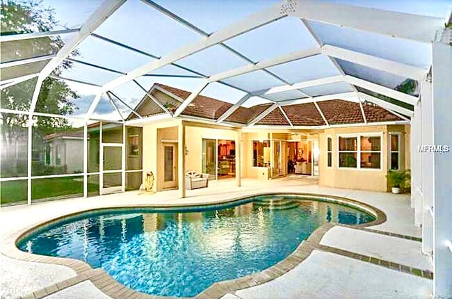 Building Photo - 692 Shadow Bay Way