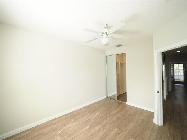 Building Photo - 1553 Napoli Dr W