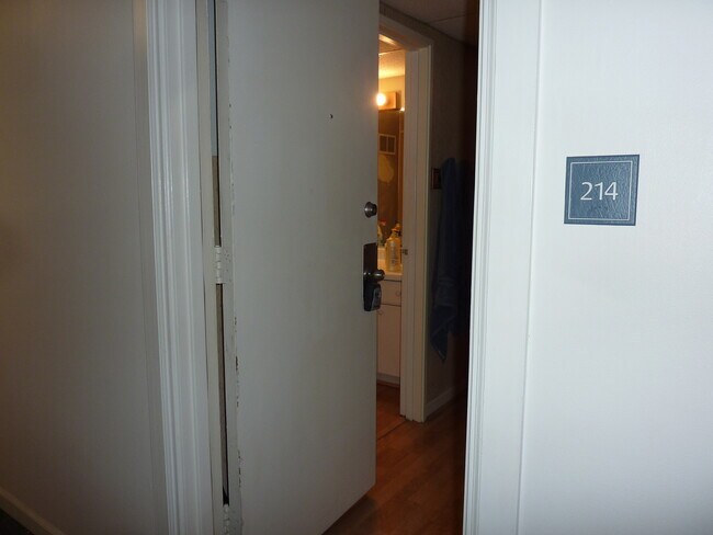 Building Photo - University Tower Unit #214