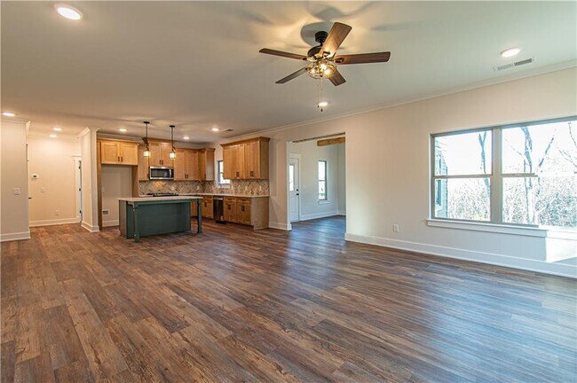 Building Photo - 386 Mulberry Cir