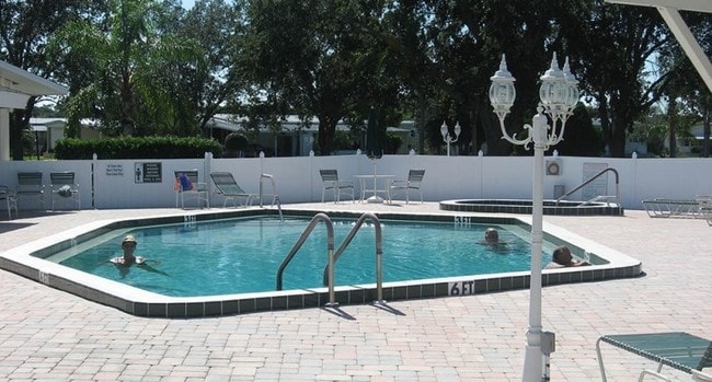 Primary Photo - The Winds of St. Armands South