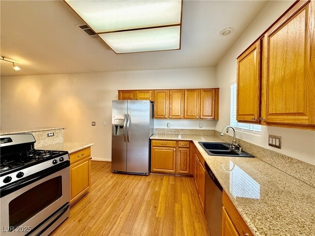 Building Photo - 1802 Ellisworth Pl