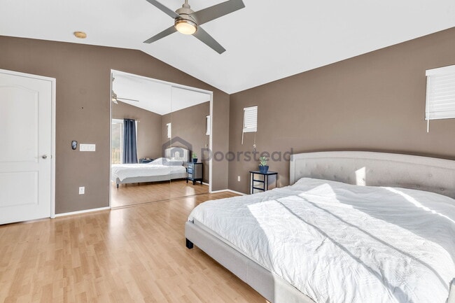 Building Photo - 6042 E Birdcage Ct