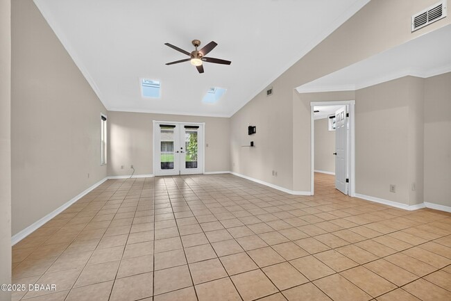 Building Photo - 115 Bob White Ct