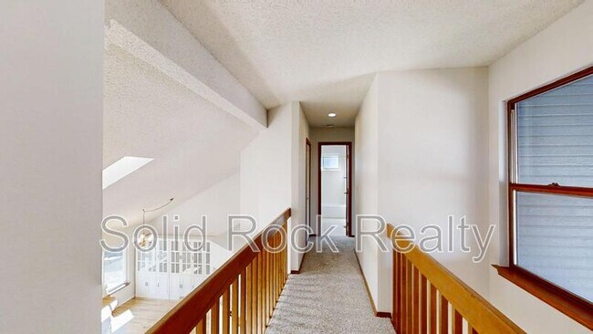 Building Photo - 3483 Mountainside Dr