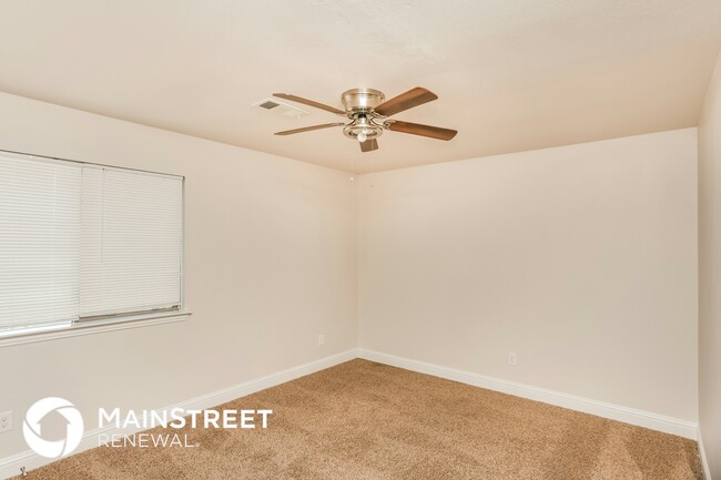 Building Photo - 1229 Granada Dr