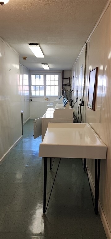 Building Photo - 74 Leonard Rd