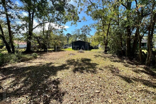 Building Photo - Newly Remodeled 3 Bd / 1 Ba in Moss Point