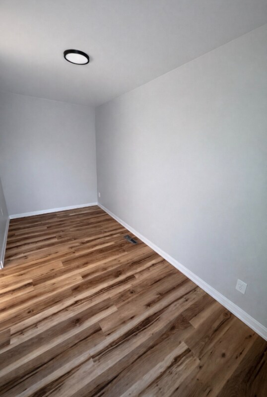 Building Photo - 203 University Dr