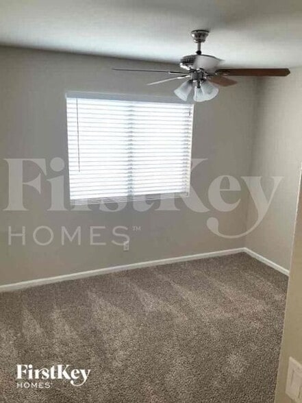 Building Photo - 10760 W Sands Dr