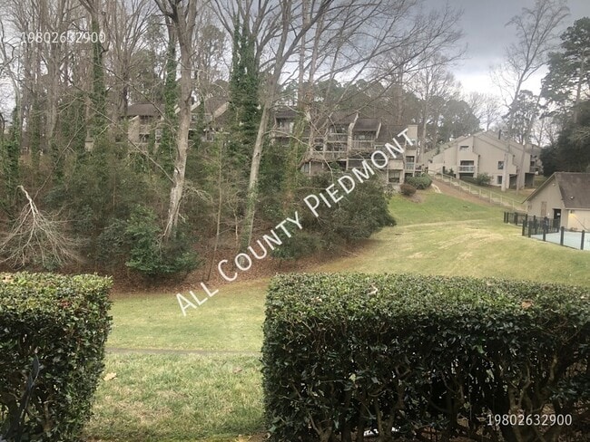 Building Photo - 43 Old Post Rd