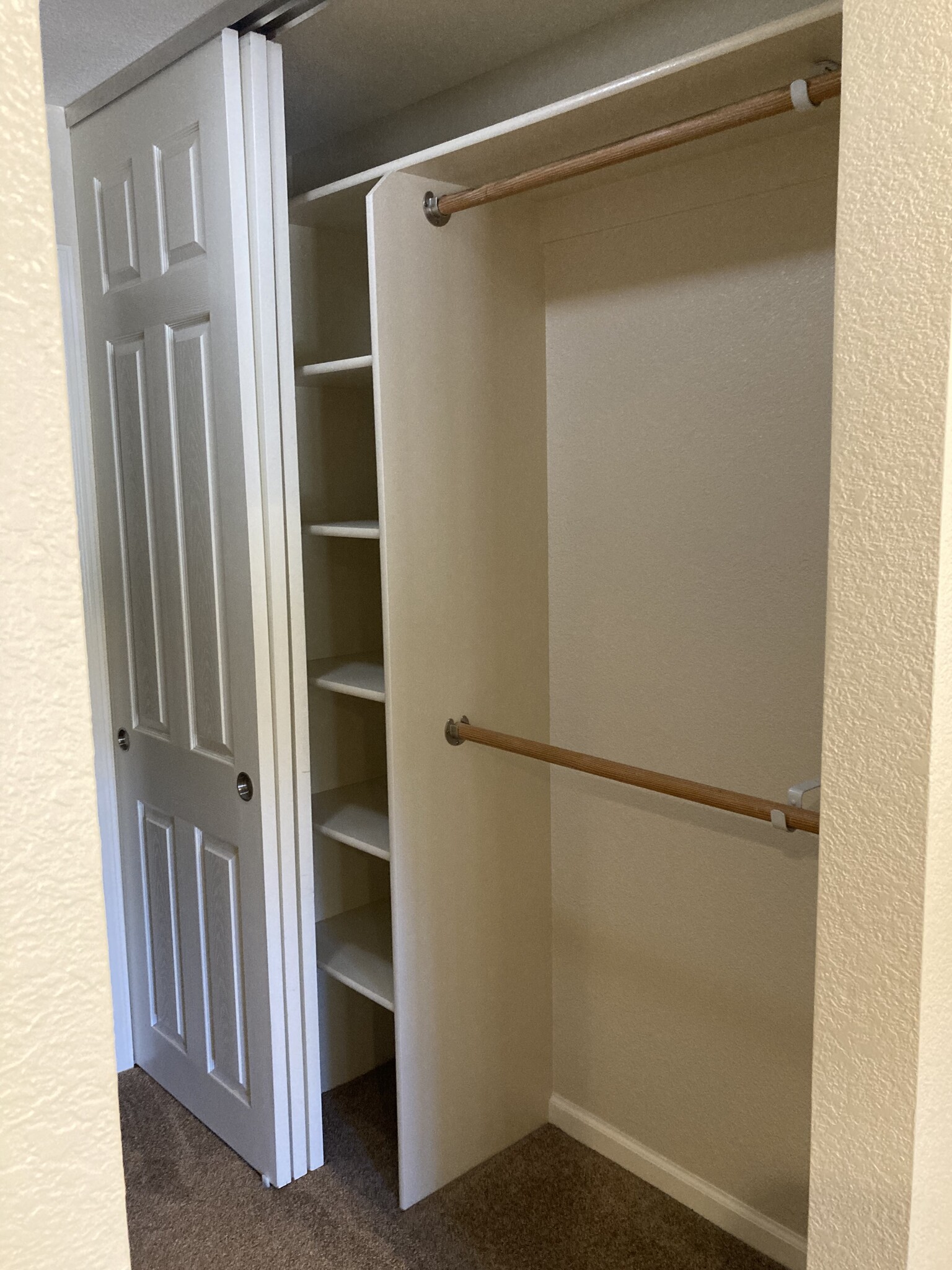 Closet space - 38693 Huntington Cir