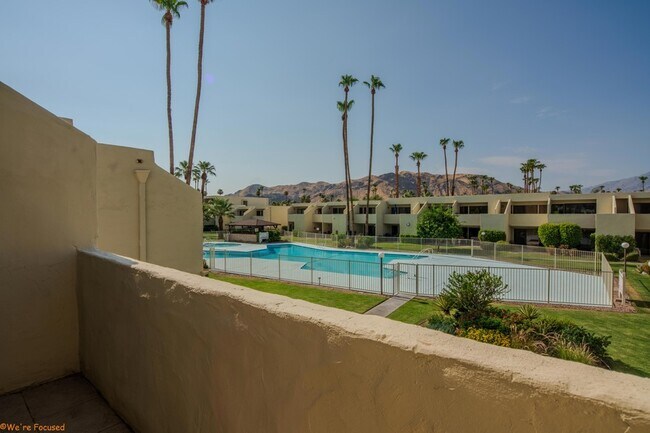 Building Photo - 1655 E Palm Canyon Dr