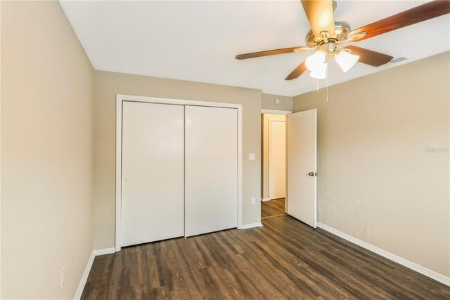 Building Photo - 8303 Broken Willow Ln