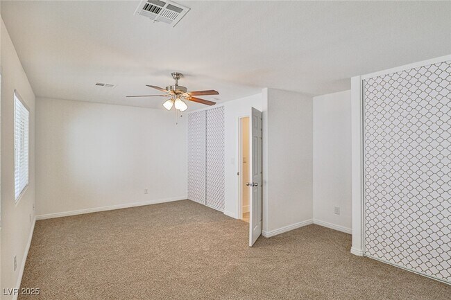 Building Photo - 4413 Live Oak Dr
