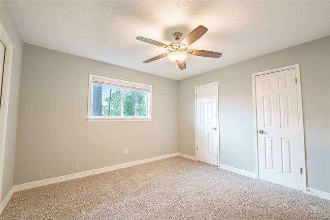 Building Photo - 13018 Wincrest Ct