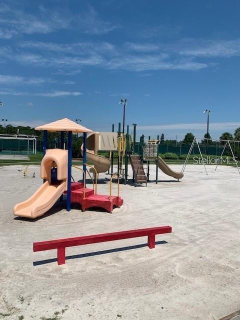 Building Photo - 4047 Atrium Dr