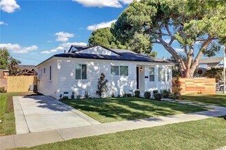 Building Photo - 7043 E Harco St