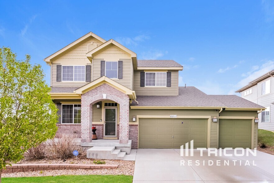 Primary Photo - 22517 E Layton Cir