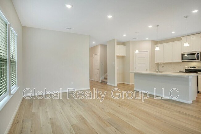 Building Photo - 1247 Meyers Mdw
