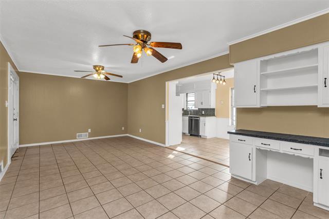 Building Photo - 2608 Meandering Way