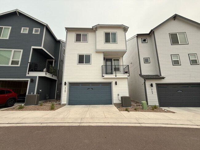Building Photo - 2143 Arikaree Hts