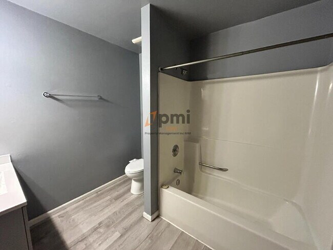 Building Photo - 4059 W 73rd Ave