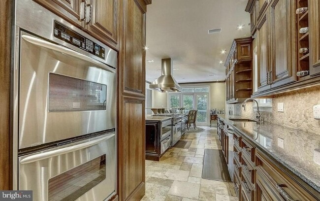 Building Photo - 13731 Canal Vista Ct