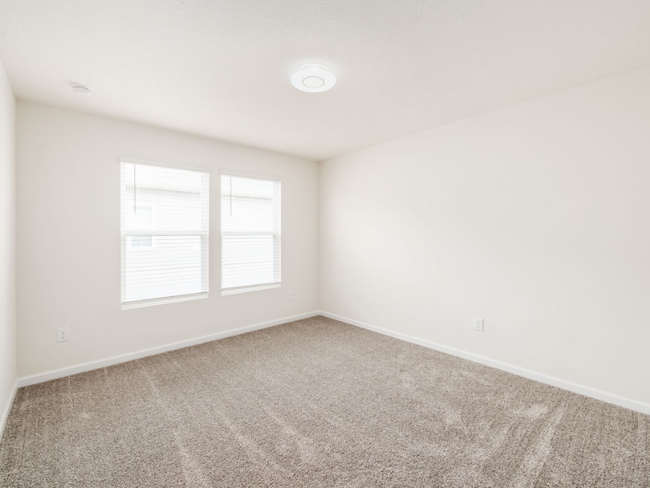 Building Photo - 2235 Acorn Ln