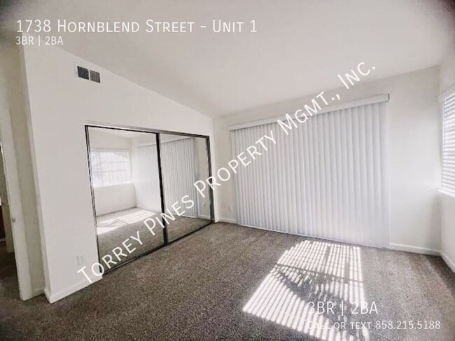 Building Photo - 1738 Hornblend St