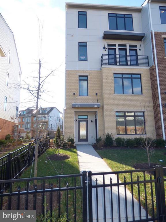 Building Photo - 1428 Ribbon Limestone Terrace SE