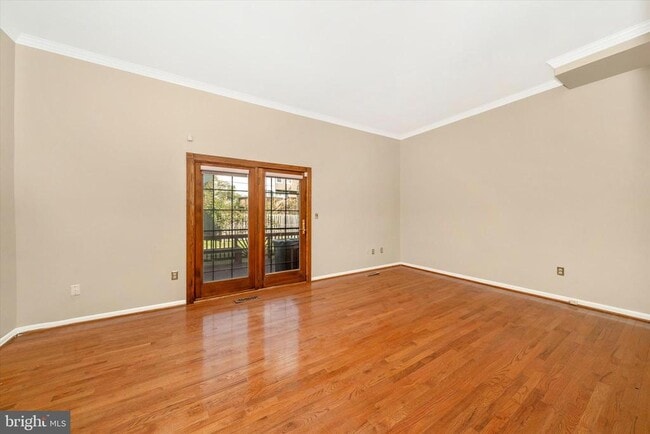 Building Photo - 310 Harry S Truman Dr