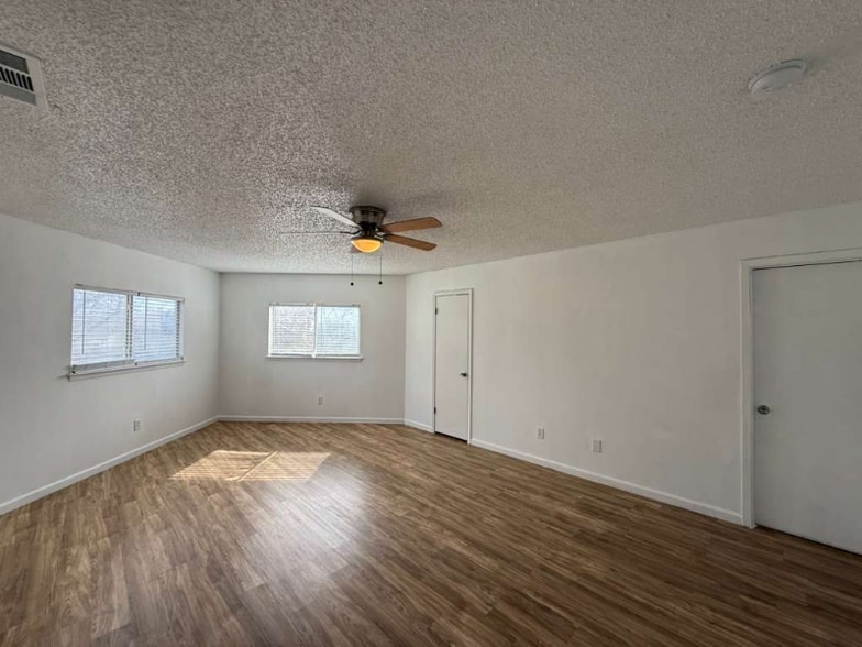 Building Photo - 5910 Summer Fest Dr