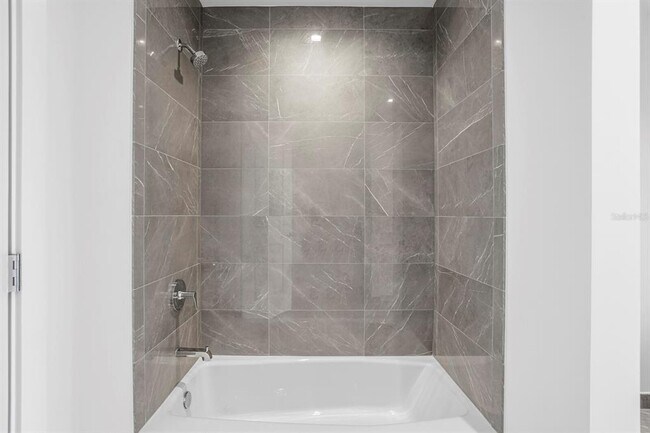 Building Photo - 3015 S Ysabella Ave