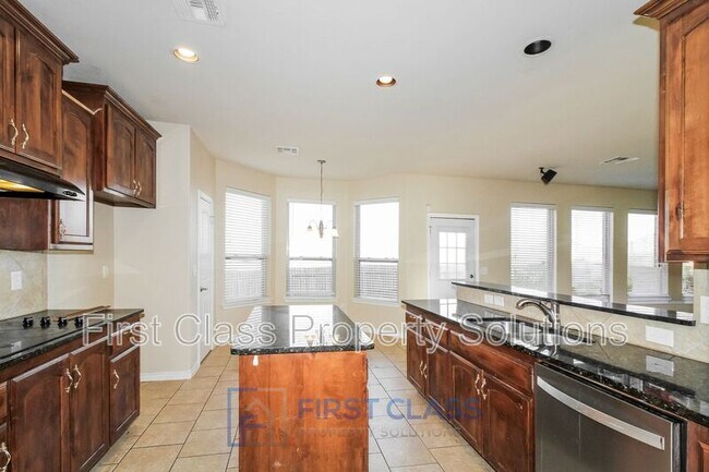 Building Photo - 3325 NW 177th Ct